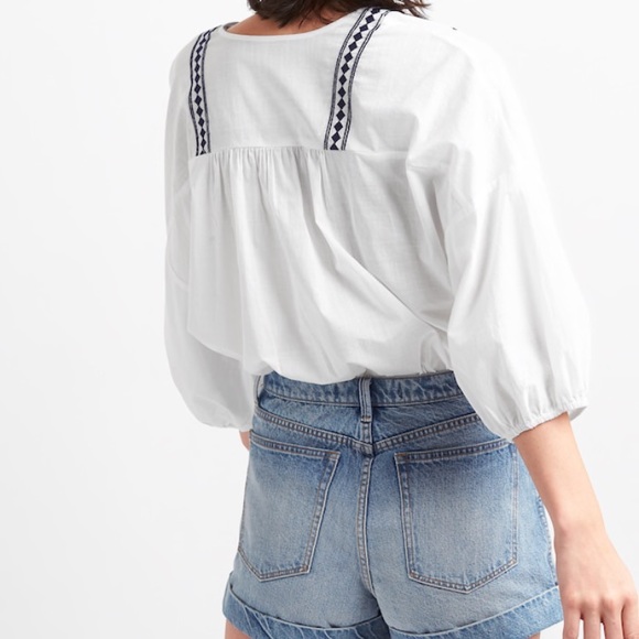๐HP๐NWT Gap Embroidered Lightweight Peasant Top - Picture 5 of 7